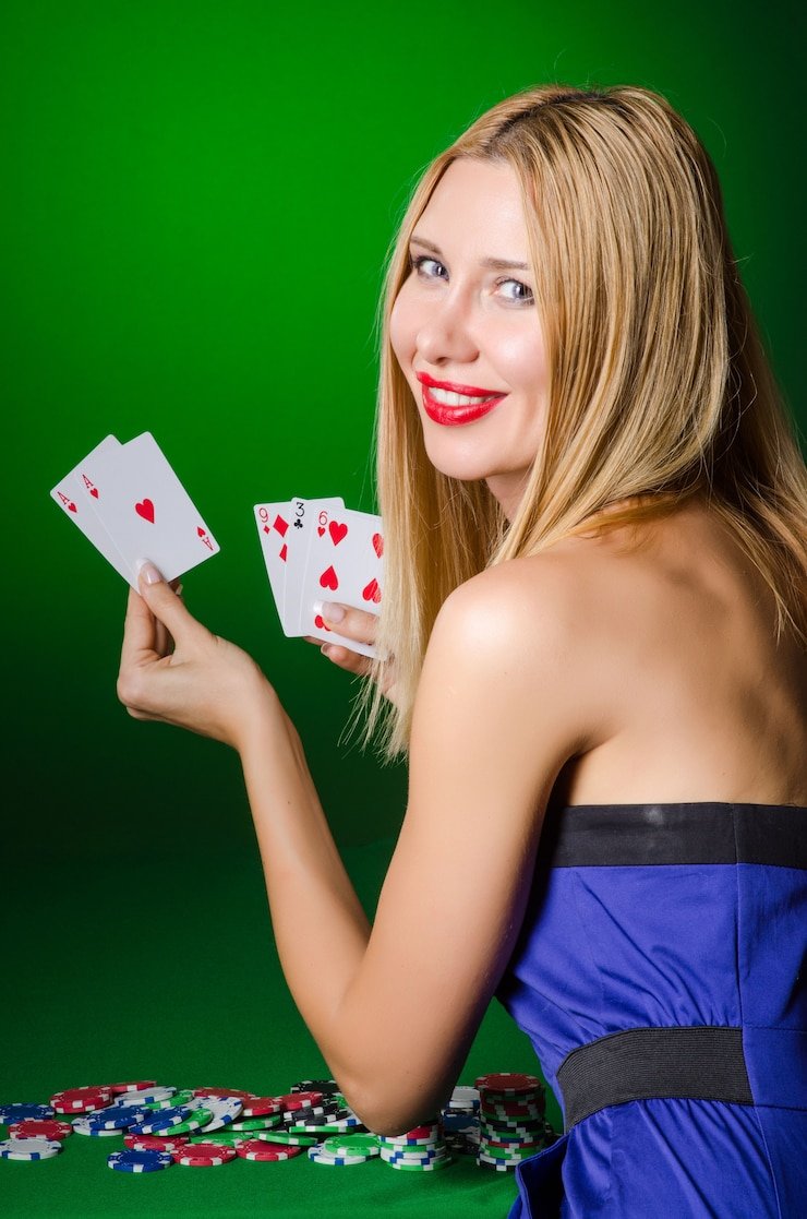 Membuka tips pengguna melalui ponsel pribadi